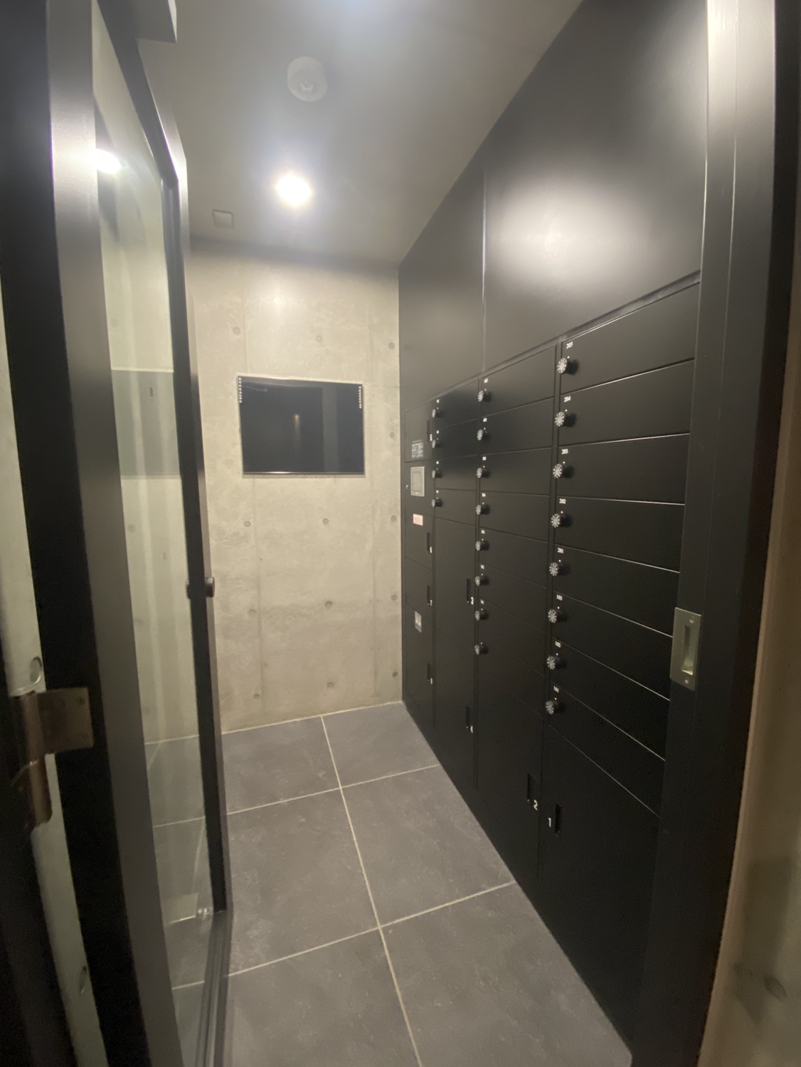 メールボックスと宅配ボックスの画像