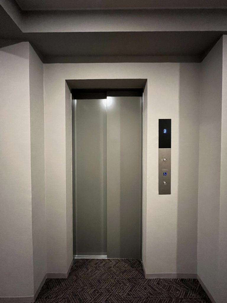 エレベーターの画像