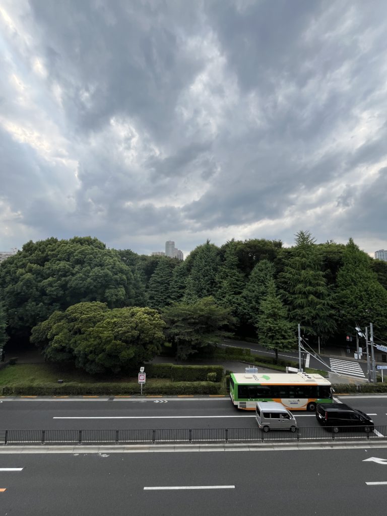 バルコニーからの眺めの画像