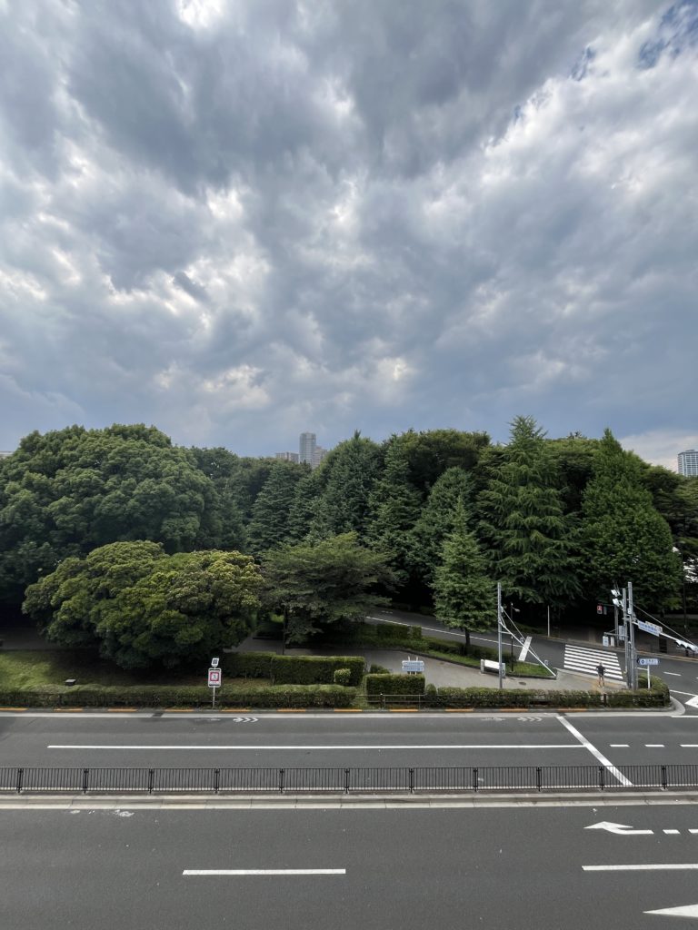 バルコニーからの眺めの画像